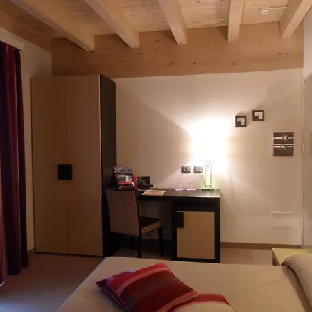 Otel & La Pieve Di 4*